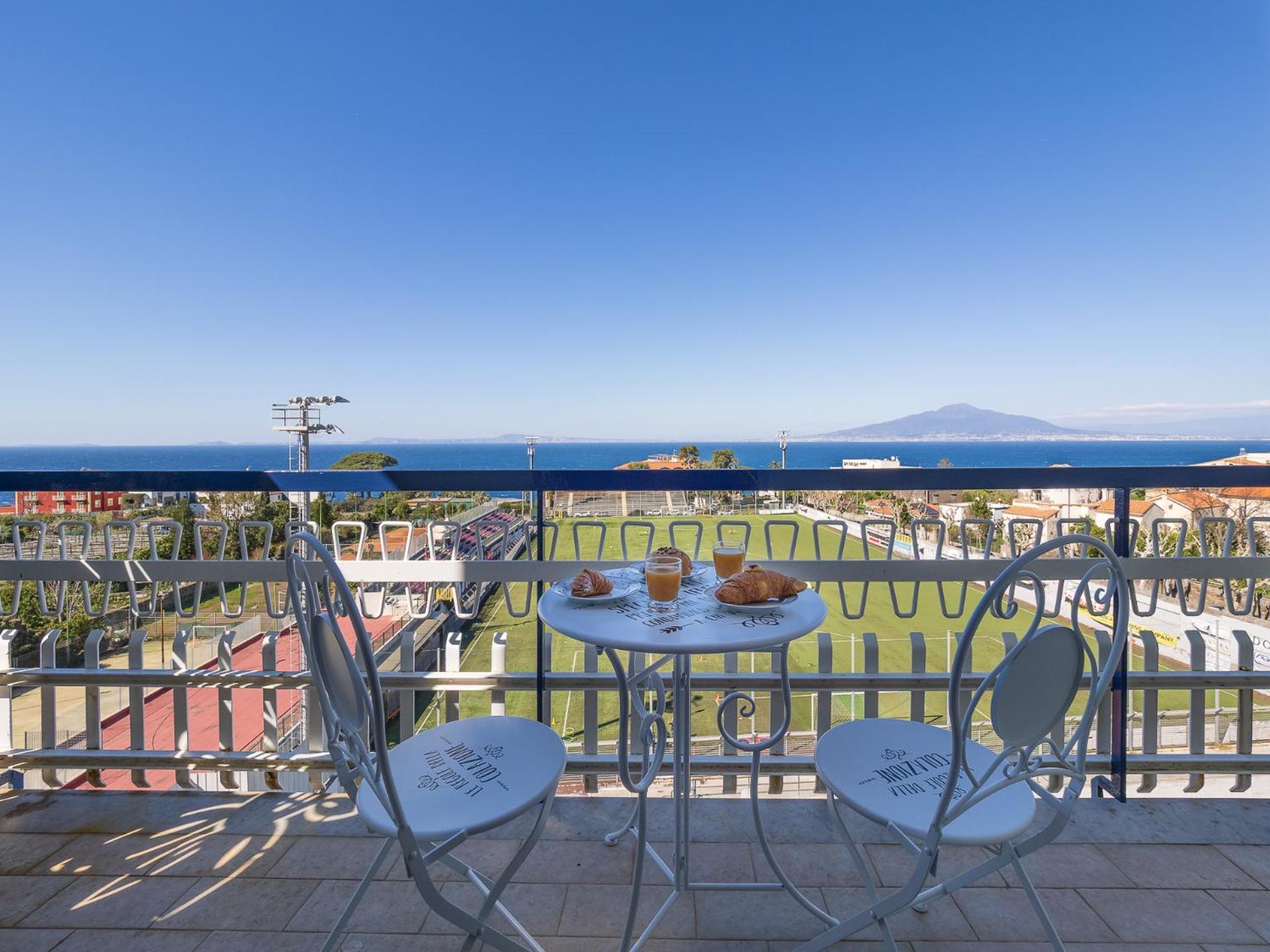 Casa Cafarelli - Bright With Stunning View Apartment *
